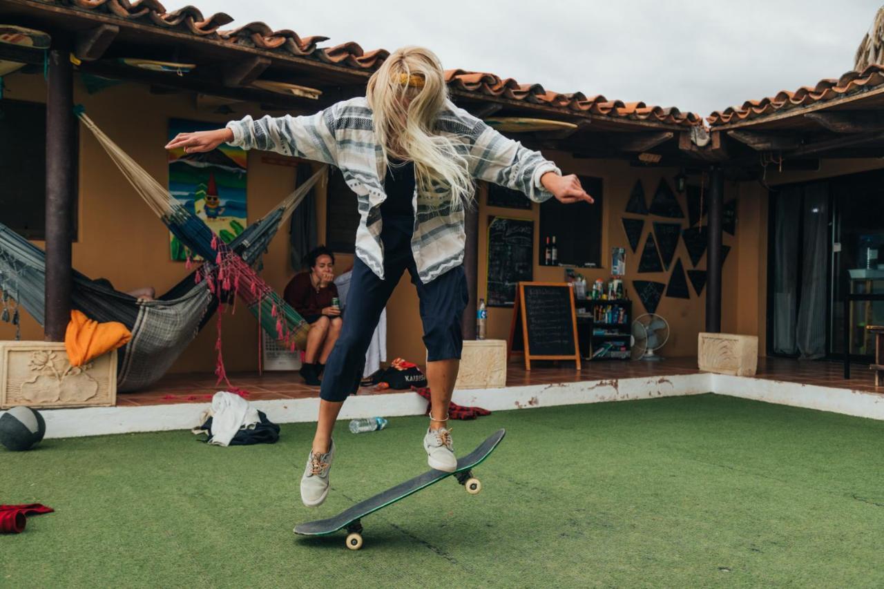Surf House Hostel Callao Salvaje Ngoại thất bức ảnh